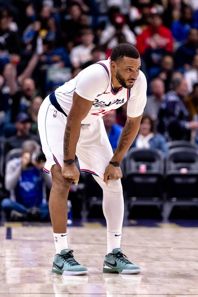 开云体育app-快船引发争议！，JackeyLove官方宣布比赛局势复杂新规上演精彩一战-开云体育app